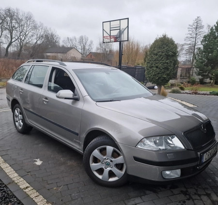 Skoda Octavia cena 11900 przebieg: 169000, rok produkcji 2007 z Radom małe 154